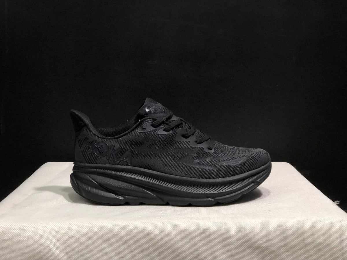 HOKA ONE ONE Clifton 9 Running Shoes