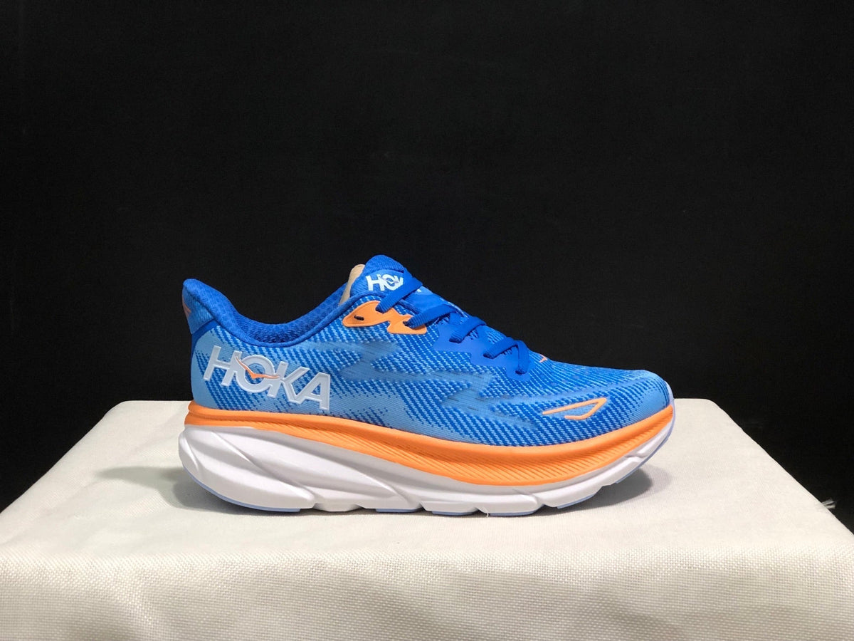 HOKA ONE ONE Clifton 9 Running Shoes