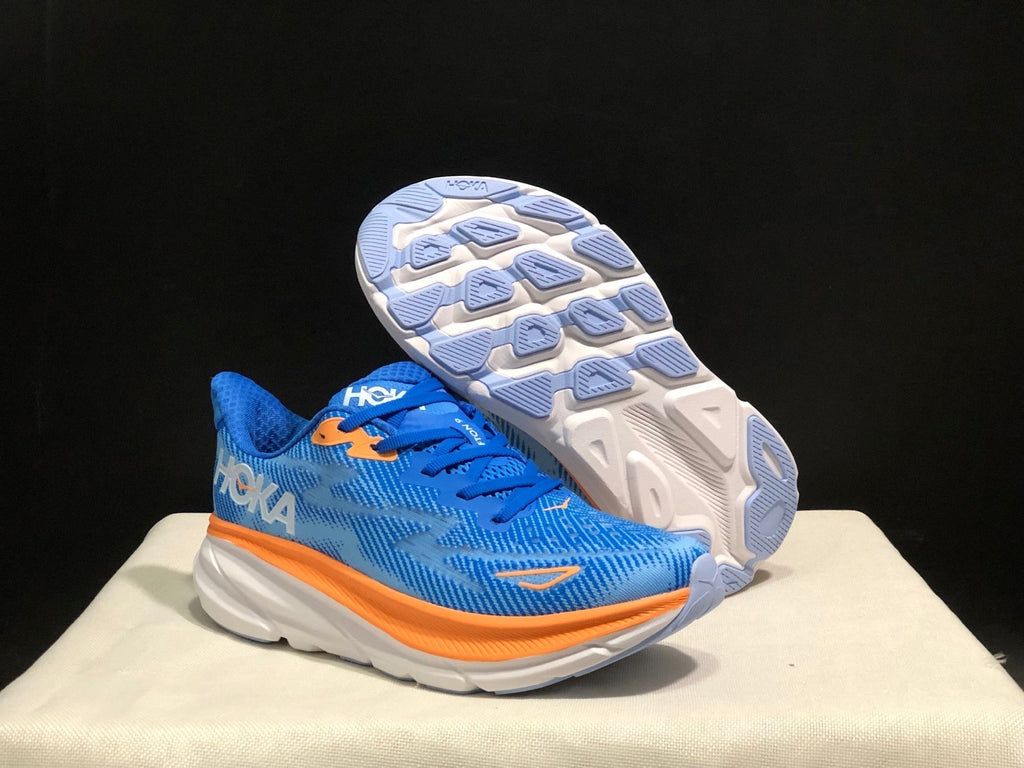 HOKA ONE ONE Clifton 9 Running Shoes