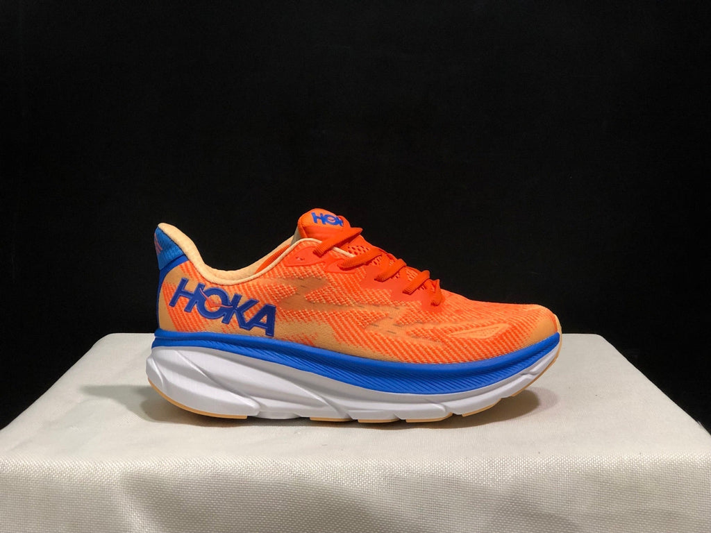 HOKA ONE ONE Clifton 9 Running Shoes