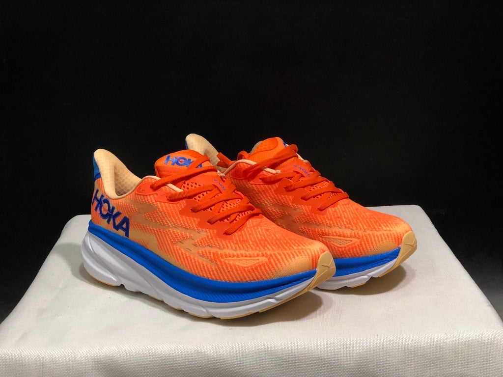 HOKA ONE ONE Clifton 9 Running Shoes