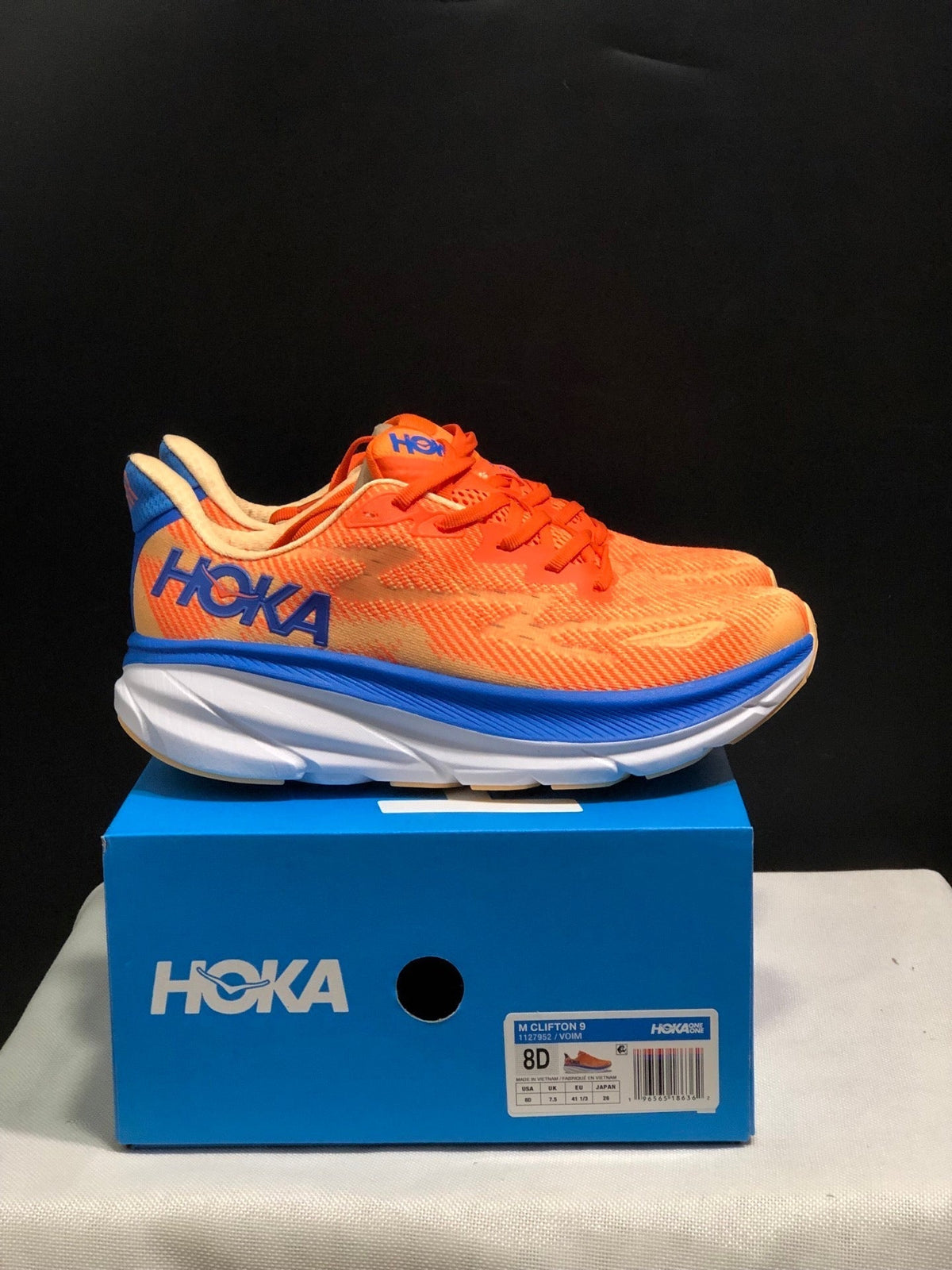 HOKA ONE ONE Clifton 9 Running Shoes