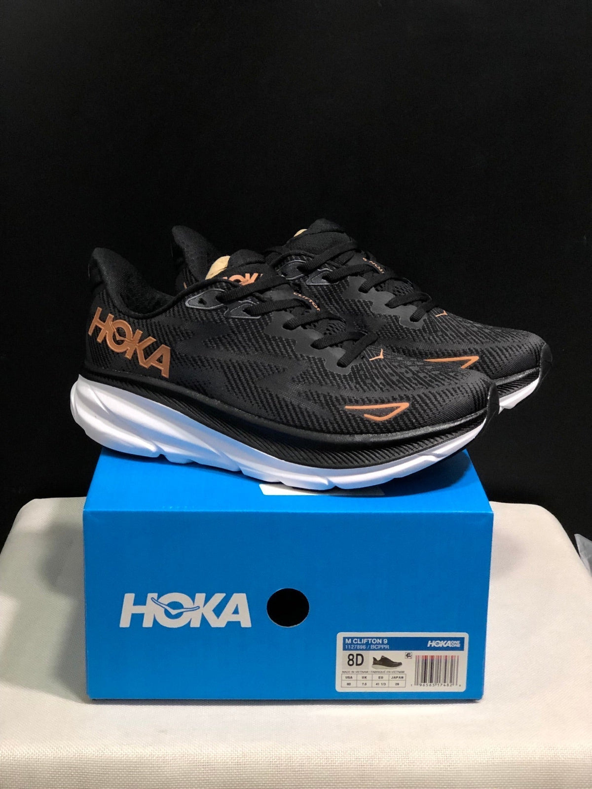 HOKA ONE ONE Clifton 9 Running Shoes