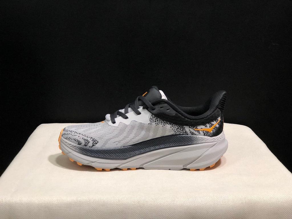 HOKA ONE ONE Challenger 7 Trail Running Shoes