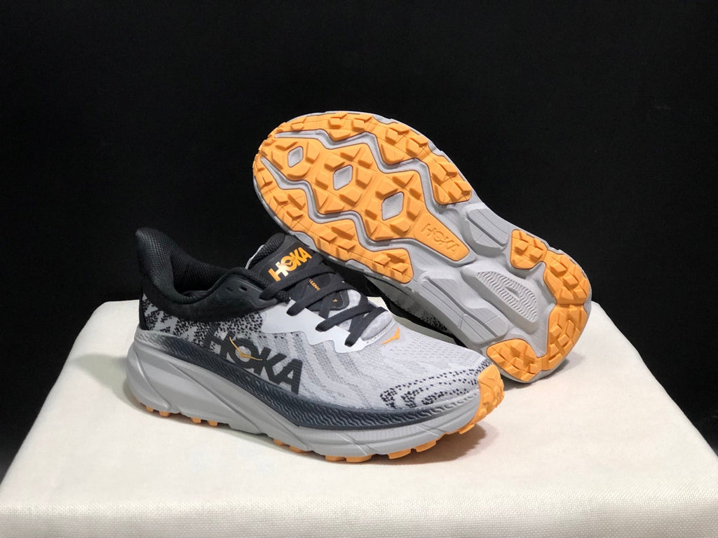 HOKA ONE ONE Challenger 7 Trail Running Shoes