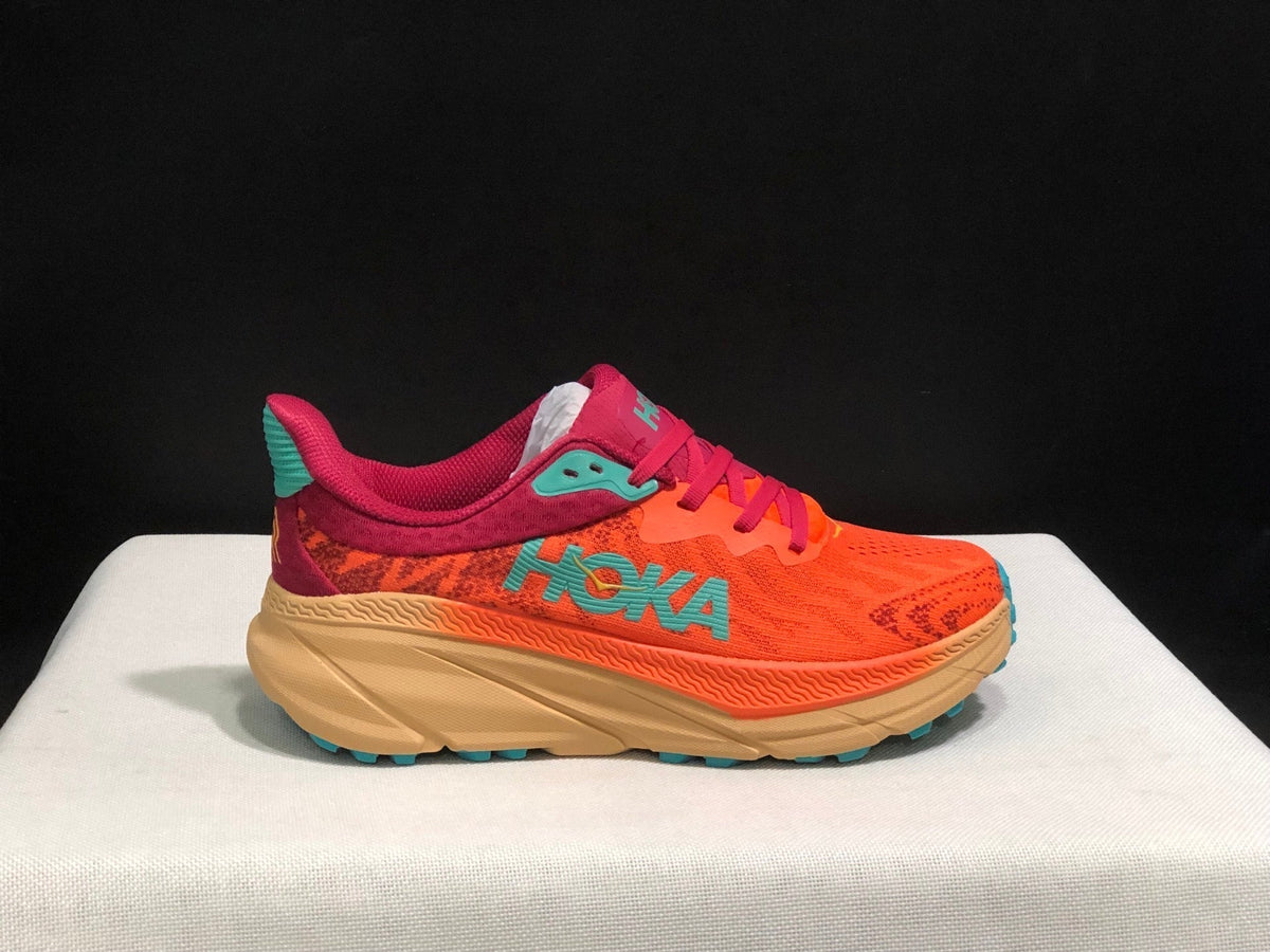 HOKA ONE ONE Challenger 7 Trail Running Shoes
