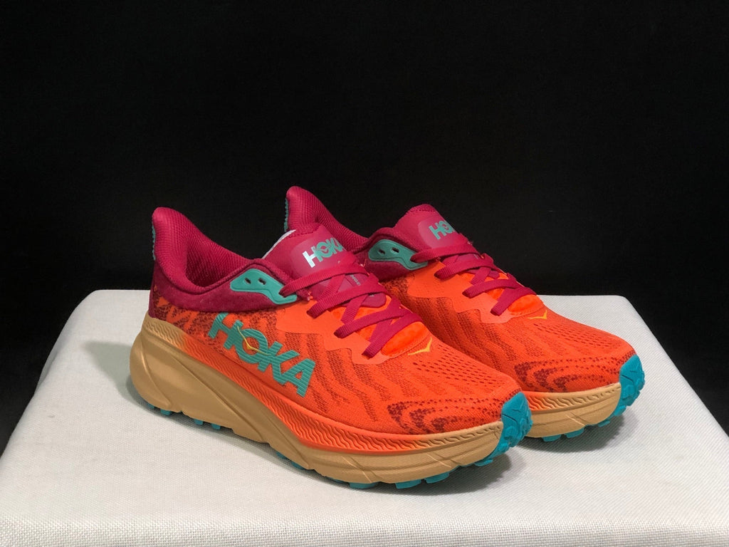 HOKA ONE ONE Challenger 7 Trail Running Shoes