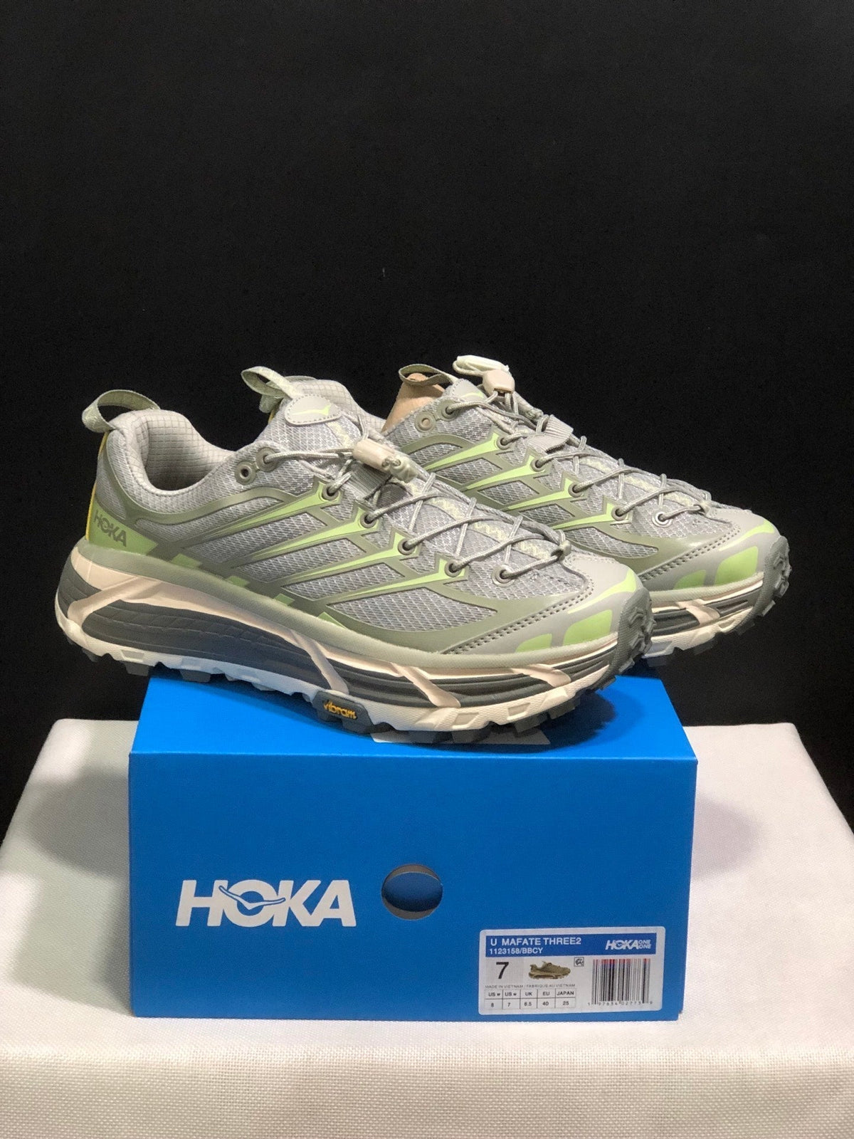 HOKA ONE ONE Mafate Three2 Trail Running Shoes